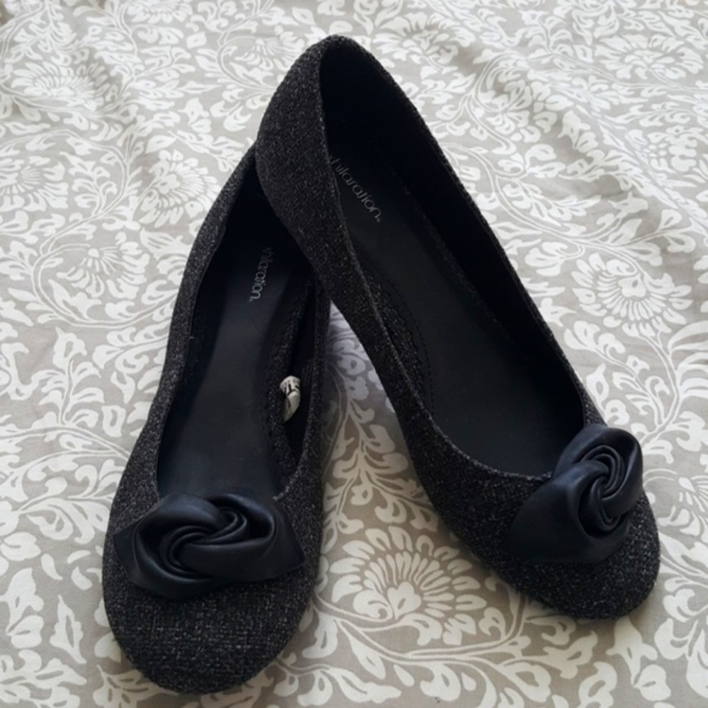 Xhilaration tweed flats